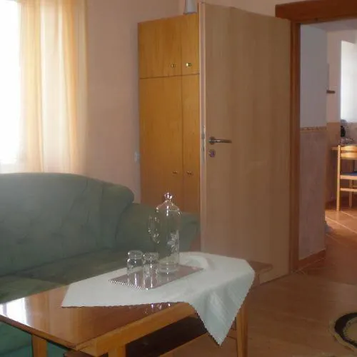 Tornacos Apartmanhaz شقة